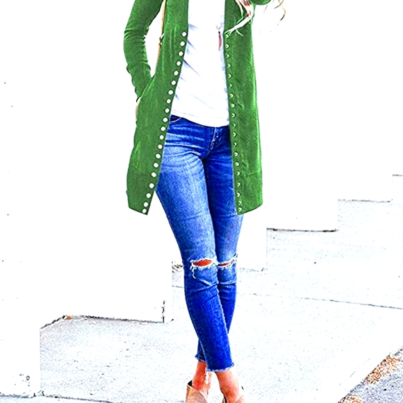 2/$20 Lightweight, fitted, ribbed button up cardigan in Kelley green-size Small - Picture 1 of 4